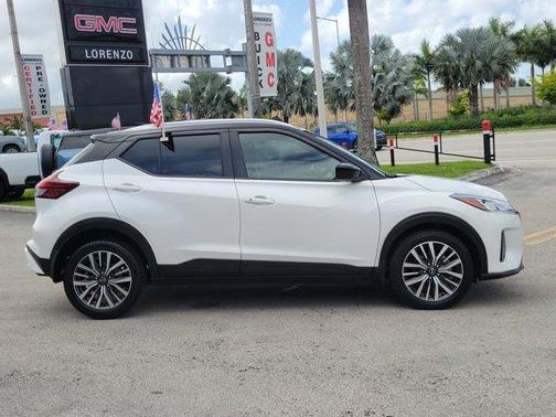 2023 Nissan Kicks SV
