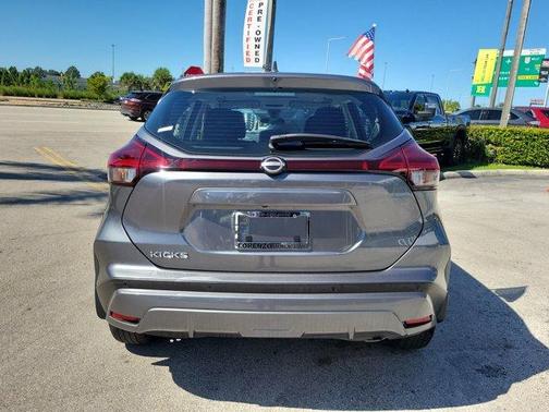 2022 Nissan Kicks S