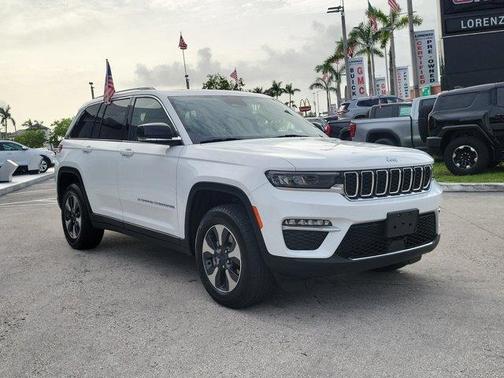 2023 Jeep Grand Cherokee 4xe Base