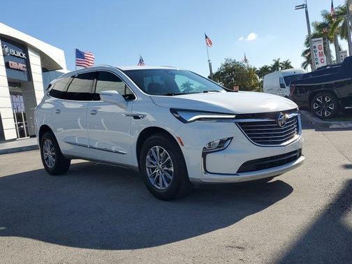 2024 Buick Enclave Essence