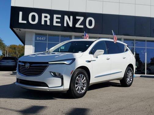 2024 Buick Enclave Essence