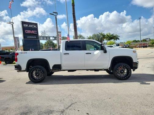 2023 Chevrolet Silverado 2500 Custom