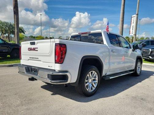 2021 GMC Sierra 1500 SLT