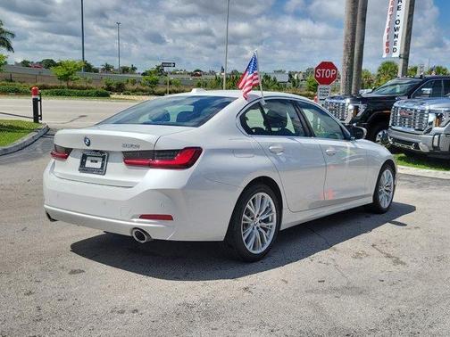 2024 BMW 330 i