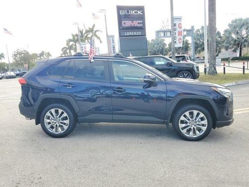 2025 Toyota RAV4 XLE Premium