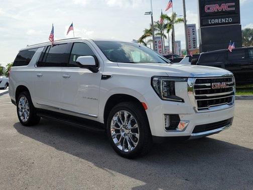 2023 GMC Yukon XL SLT