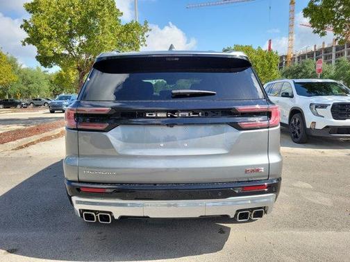 2025 GMC Acadia Denali