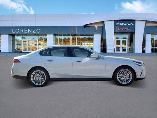 2024 BMW 530 i xDrive