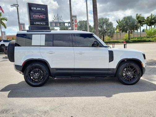 2025 Land Rover Defender P400 S