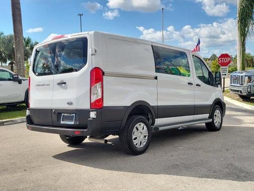 2023 Ford Transit-250 T250