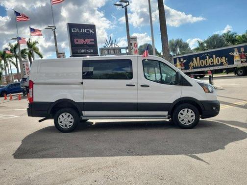 2023 Ford Transit-250 T250