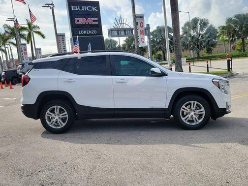 2024 GMC Terrain SLE