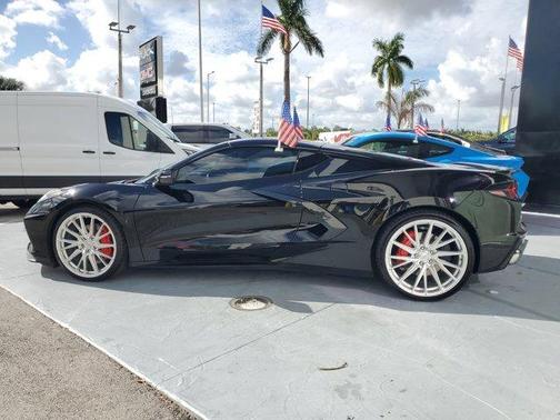 2022 Chevrolet Corvette Stingray w/2LT