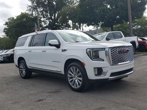 2023 GMC Yukon XL Denali
