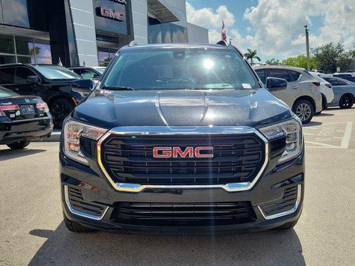 Ebony Twilight Metallic 2022 GMC Terrain SLE
