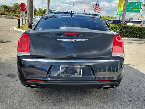 2019 Chrysler 300 Limited