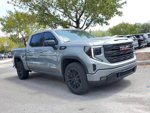 2025 GMC Sierra 1500 Elevation