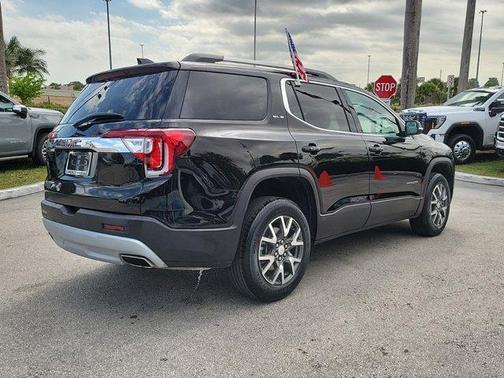 2022 GMC Acadia SLE