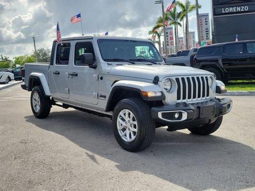 2023 Jeep Gladiator Sport