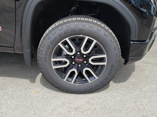 Onyx Black 2026 GMC Sierra 1500 AT4