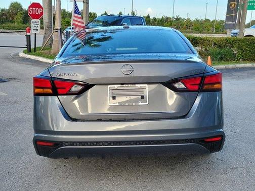 Gun Metallic 2025 Nissan Altima SV