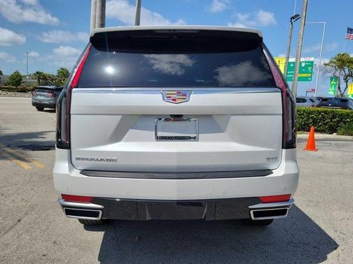 2024 Cadillac Escalade Premium Luxury