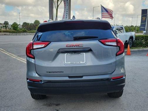 Sterling 2024 GMC Terrain SLE