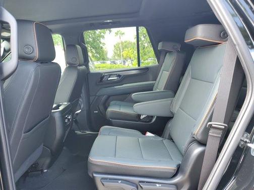 2025 GMC Yukon AT4