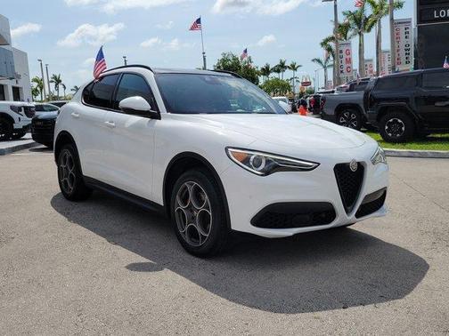 2022 Alfa Romeo Stelvio Sprint