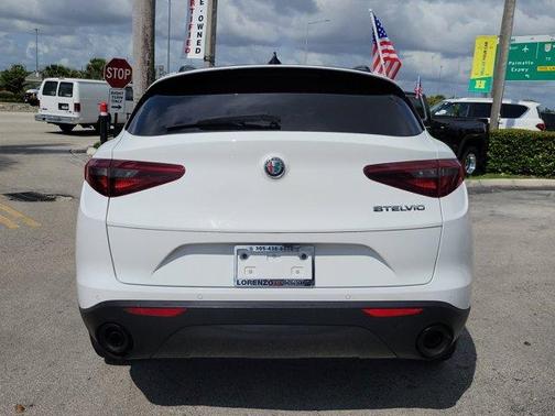 2022 Alfa Romeo Stelvio Sprint
