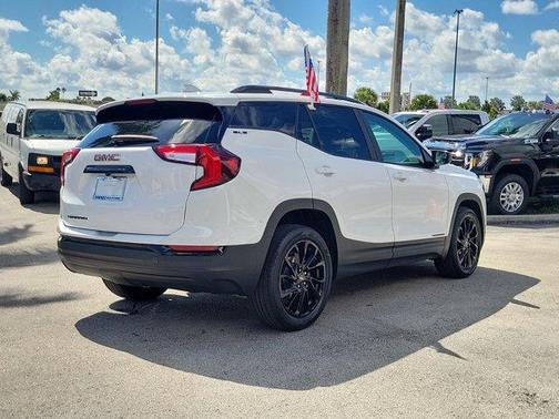 2024 GMC Terrain SLE