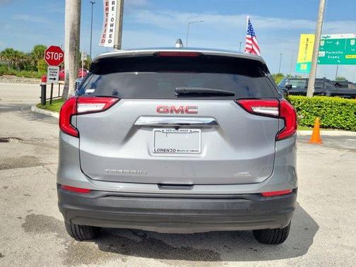 2024 GMC Terrain SLE