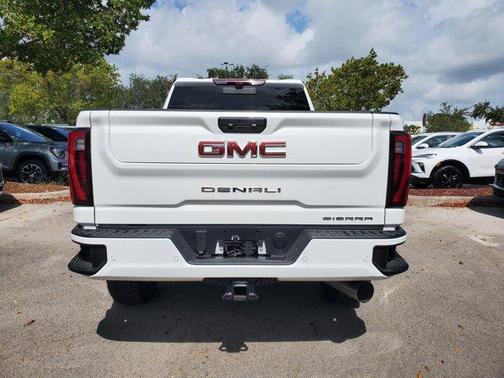 2025 GMC Sierra 2500 Denali