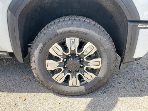 2025 GMC Sierra 2500 Denali