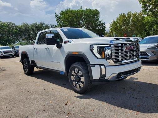 2025 GMC Sierra 2500 Denali