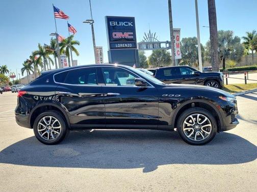 2018 Maserati Levante Base