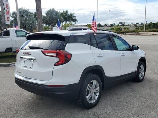 2022 GMC Terrain SLE