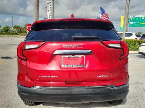 2024 GMC Terrain AT4