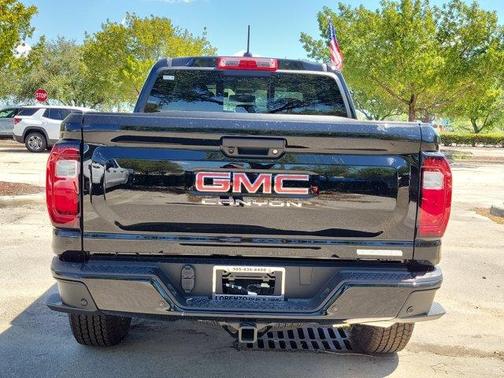 2025 GMC Canyon 2WD Elevation