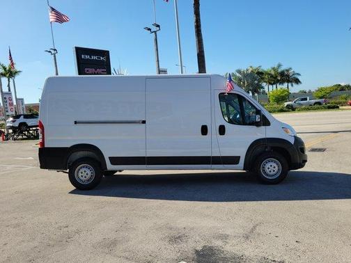 Bright White Clearcoat 2026 RAM ProMaster 2500 High Roof