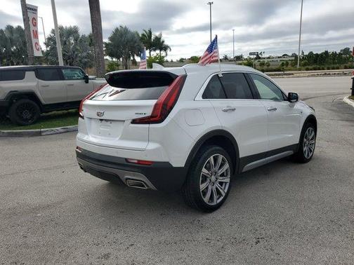 2023 Cadillac XT4 Premium Luxury