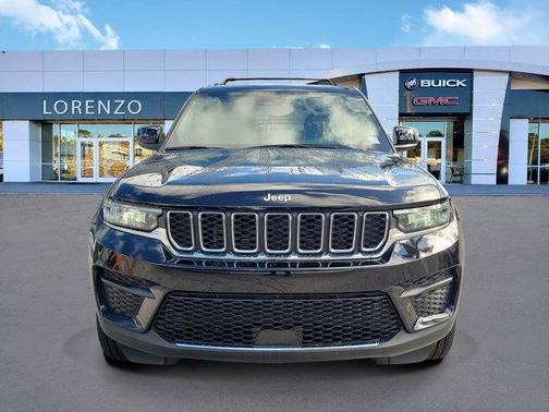 2024 Jeep Grand Cherokee Laredo
