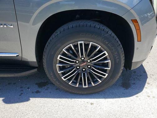 2025 GMC Yukon Elevation