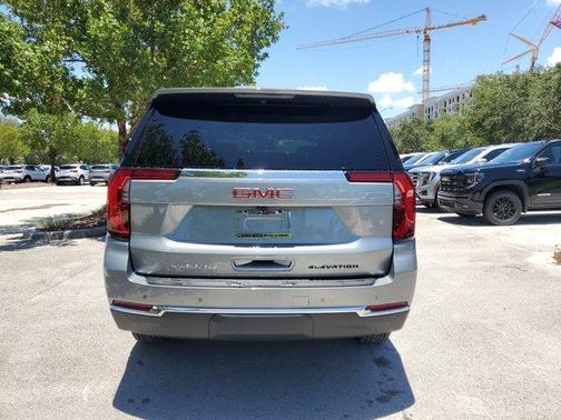 2025 GMC Yukon Elevation