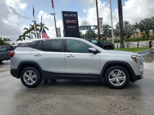 2022 GMC Terrain SLE