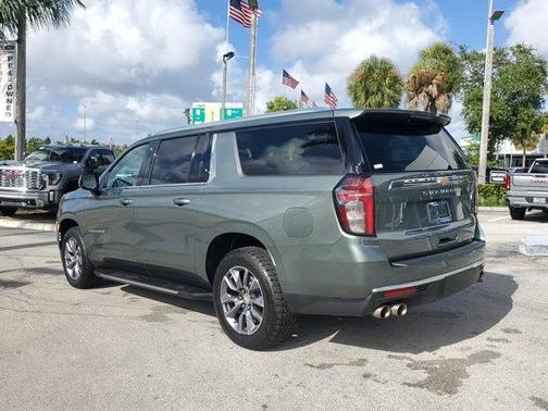 2023 Chevrolet Suburban Premier