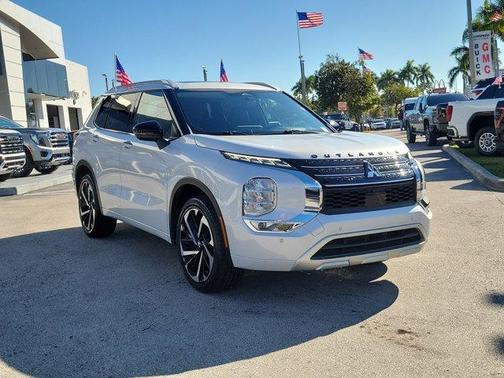 2024 Mitsubishi Outlander SEL