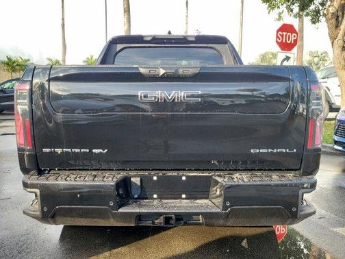 2025 GMC Sierra EV Denali