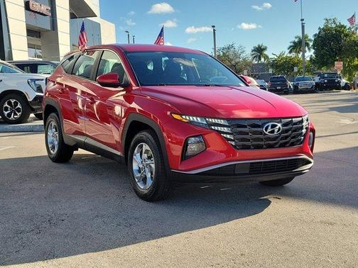 2023 Hyundai TUCSON SE