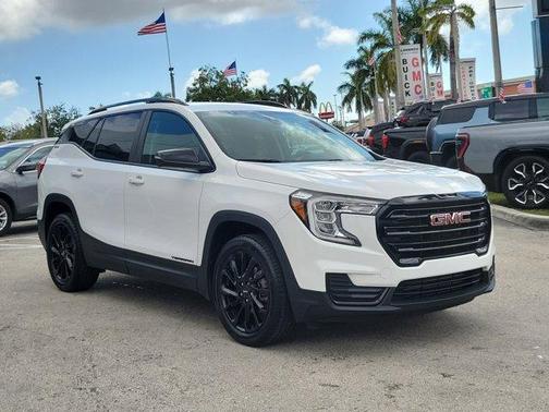2023 GMC Terrain SLE